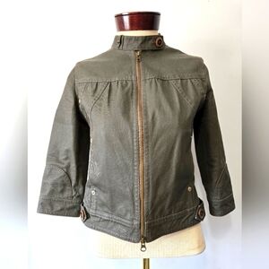 CHARLES JOURDAN Olive Green Cropped Zip-Up Jacket With Neck Buckle. Size 38/ MED